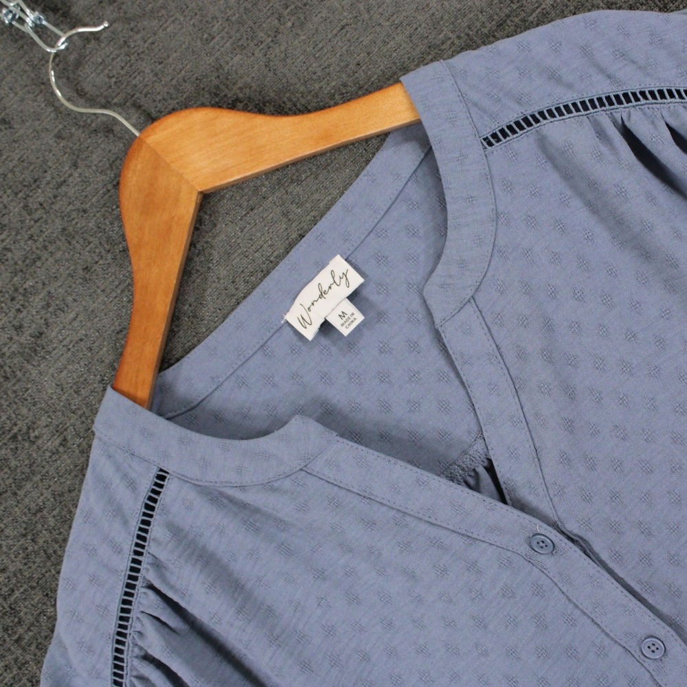 Wonderly Blue Textured Dobby Button Down Blouse V-Neck Crochet Trim Top Medium